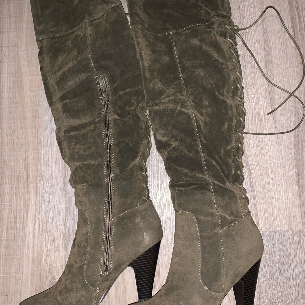 Shoe Dazzle Chelsi Women’s Heels Color: Olive Suede - Picture 4 of 4